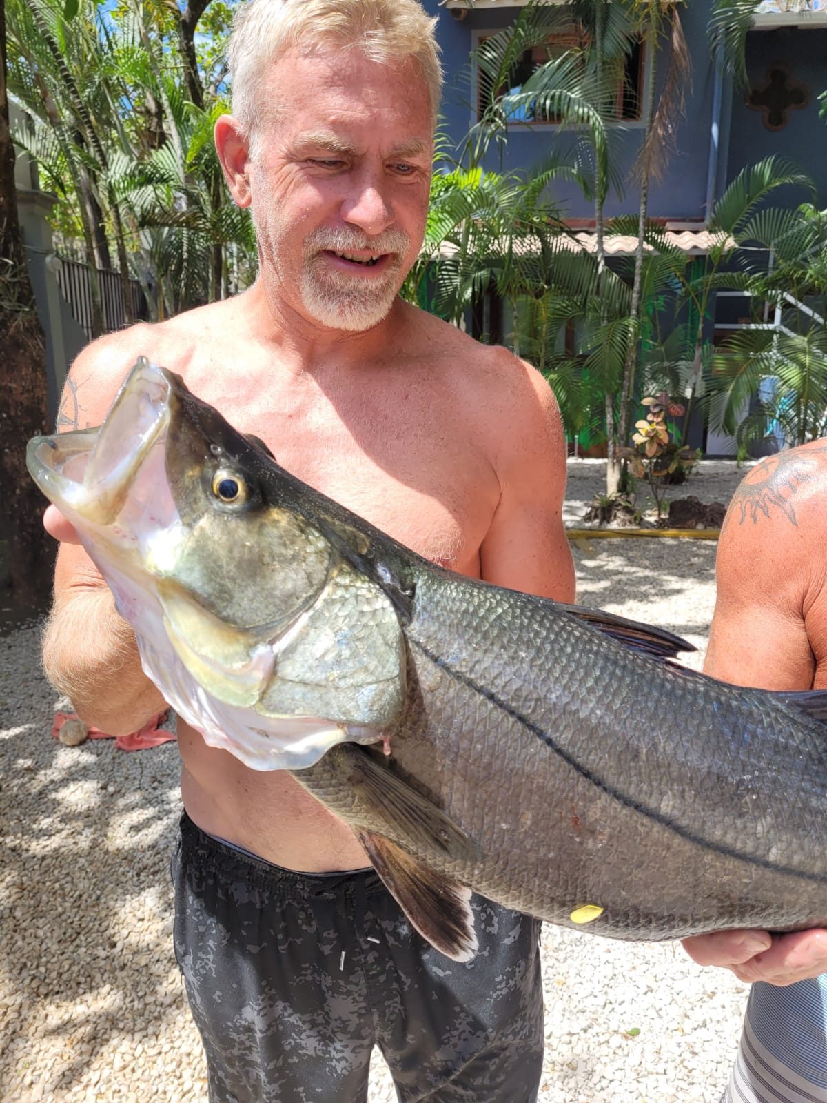 Fresh-caught snook in Sámara